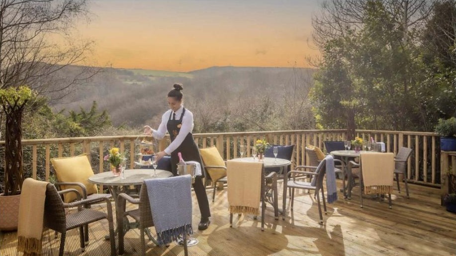 Glenview Hotel - Decking terrace at sunset